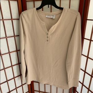 5/$30 Waffle knit top Size L. Denim&Co Latte